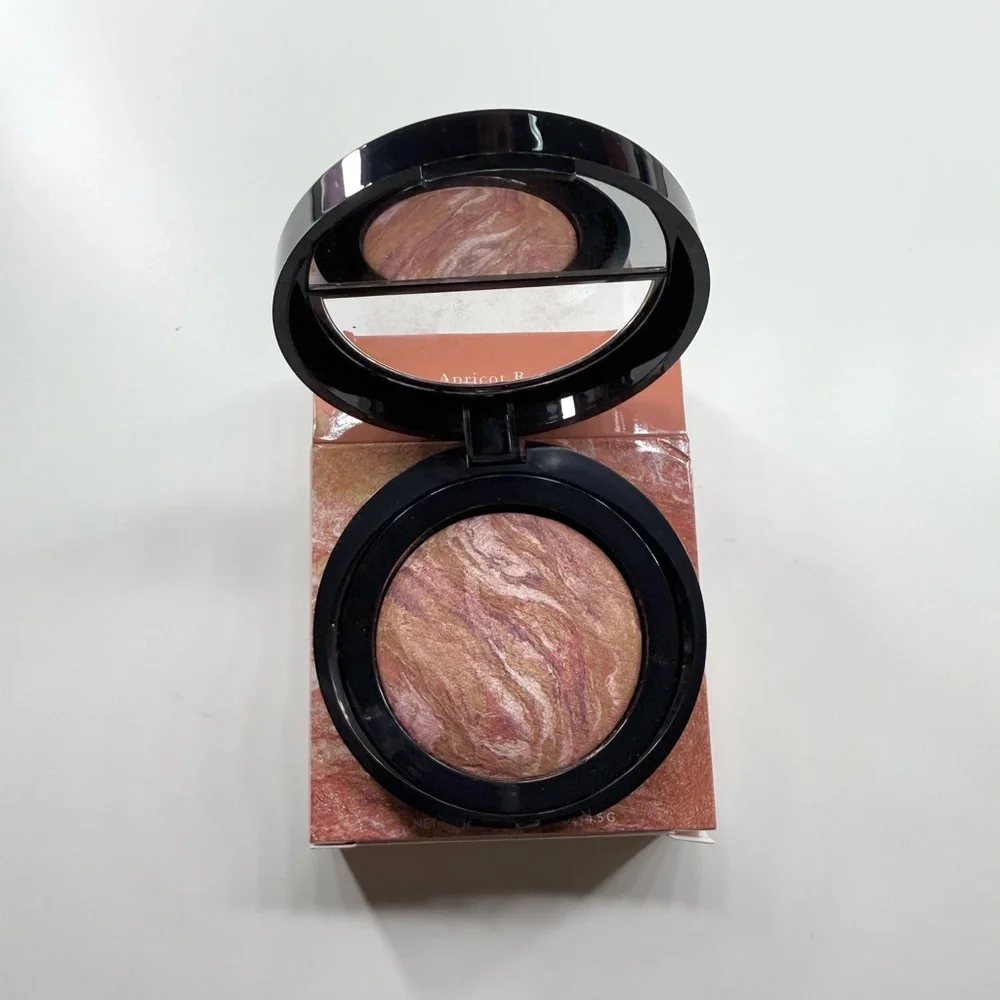 Laura Geller Baked Blush-N-Brighten “Apricot Berry” Blush